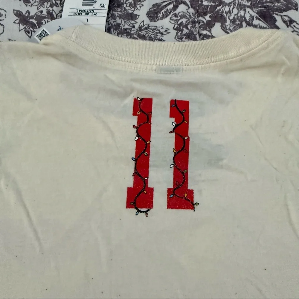 NFL X Stranger Things Men's T-Shirt size L